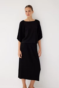 Kate Black Pleated Top