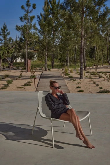 Cassie Black Linen Pleated Blazer