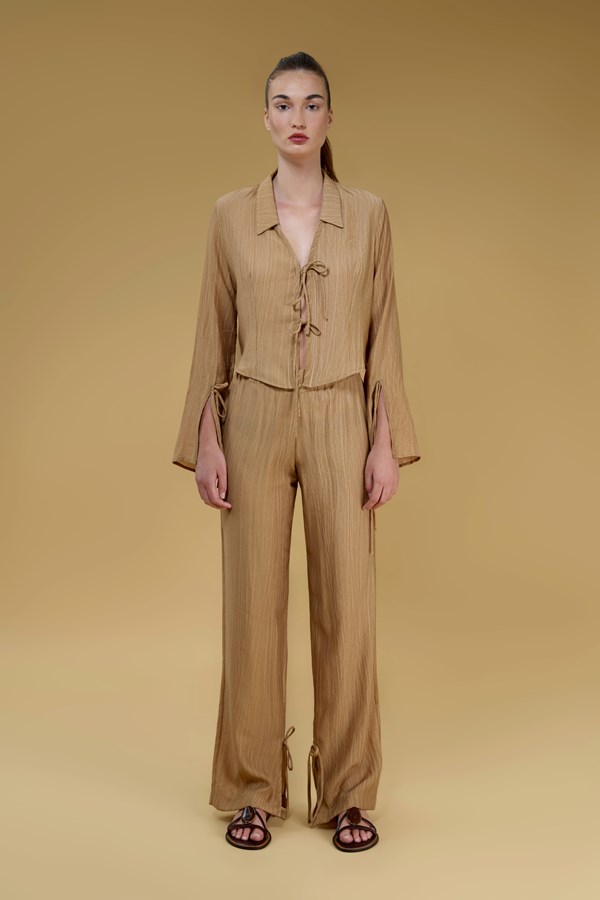 Como Tie Front V Neck Long Sleeve Shirt