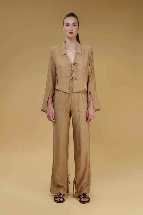 Como Tie Front V Neck Long Sleeve Shirt