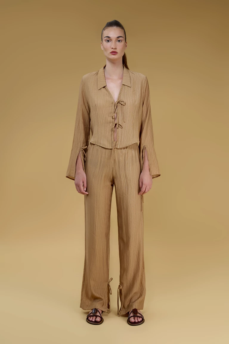 Como Tie Front V Neck Long Sleeve Shirt